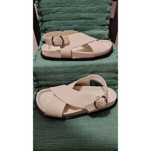 NWT Nordstrom Rack 7M White Open Toed Strap Back Sandals